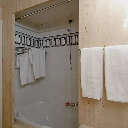 Grande Roma Hotel