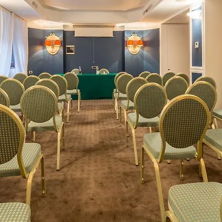 Hotel Grande Roma 4*