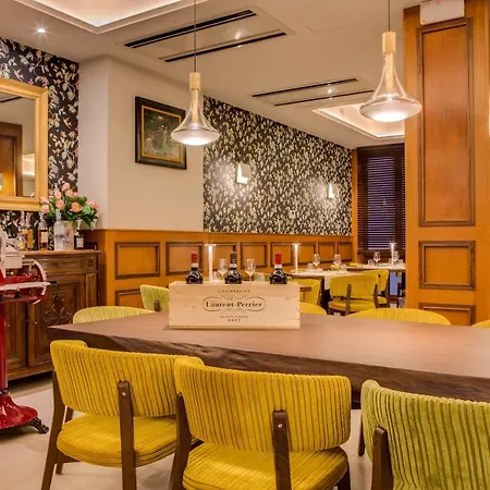 格兰德艾尔伯格罗马酒店 4*