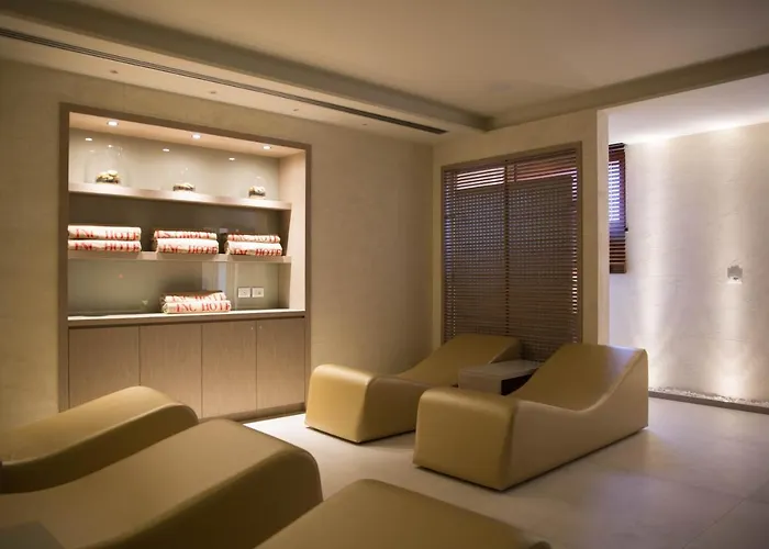 グランデ アルベルゴ ローマ ホテル ピアチェンツァ